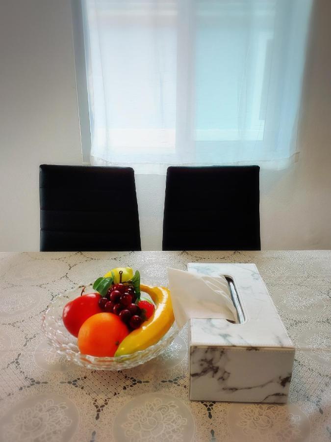 Happy Space: Cozy 2-bedroom With Free Wifi And Parking *